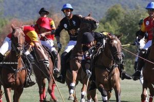 Azerbaijan e Irlanda buscarán la final