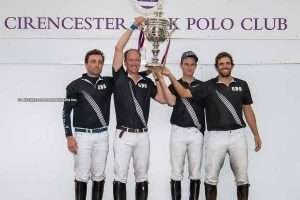 Black Bears se quedó con la Wawickshire Cup