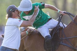 Espectacular victoria de La Natividad para meterse en la final del 82° Abierto de Tortugas