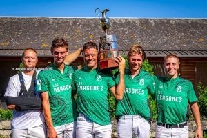 Los Dragones won the Trophée de la Haute Pommeraye
